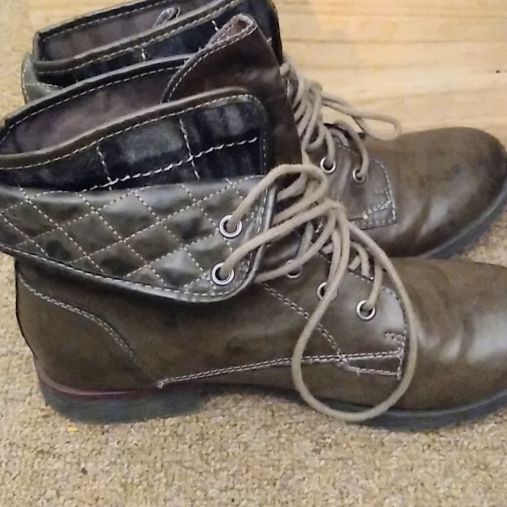 Nine West fold over combat boots